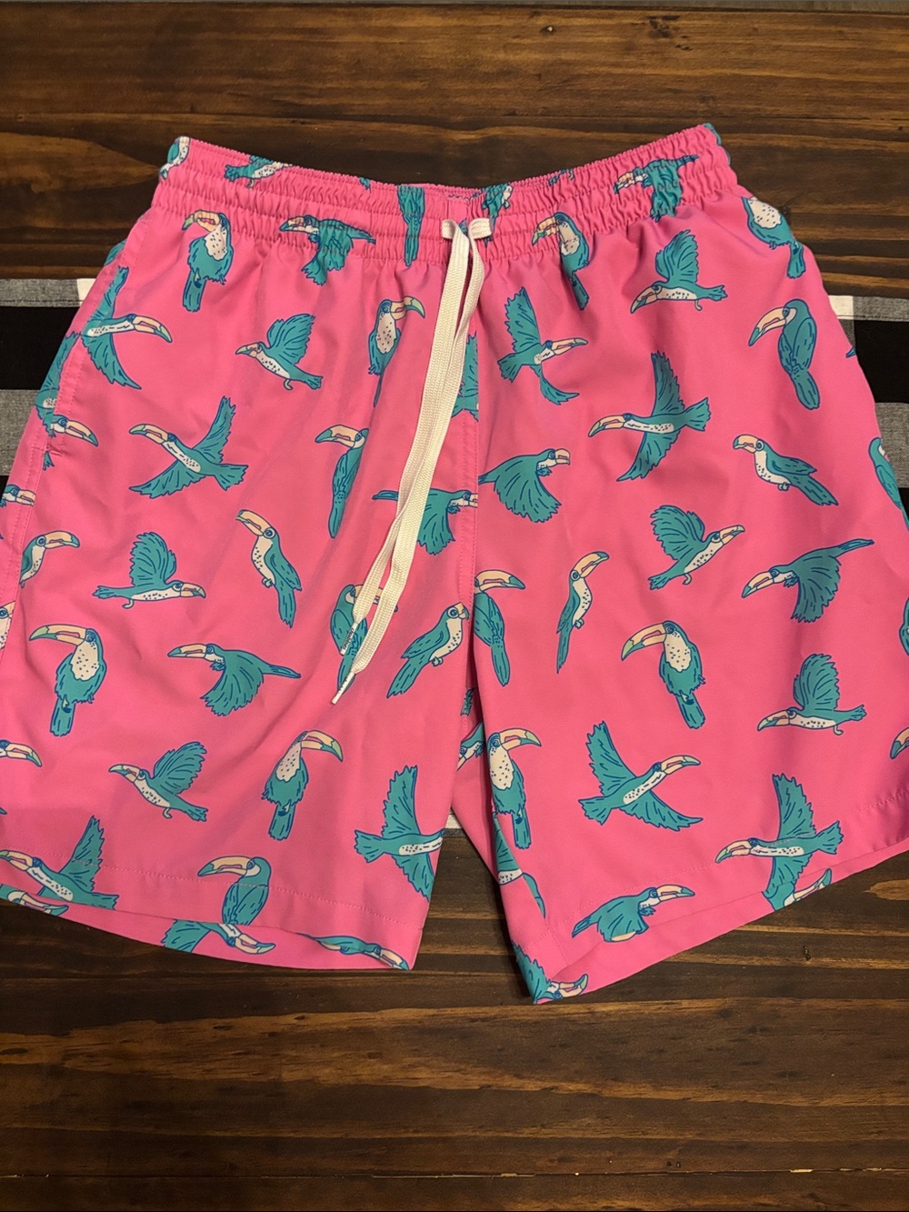 Chubbies medium pink parrot swim trunks